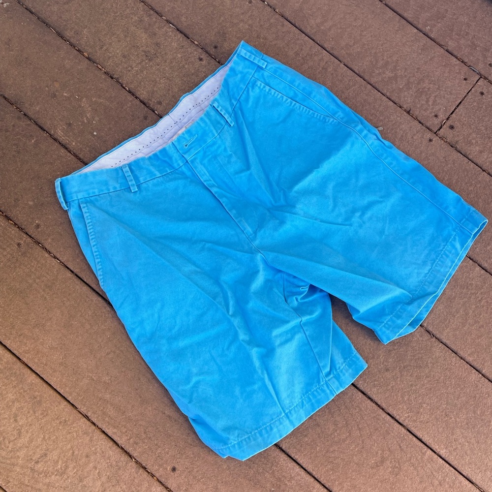 Blue Peter Millar Polo shorts// 34